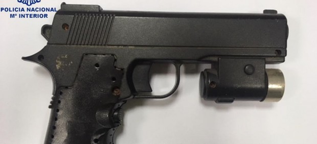 Arma sustraída por la Polícia