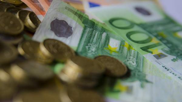 Monedas, moneda, billete. Billetes, euro , euros, capital, efectivo, metálico Monedas, moneda, billete. Billetes, euro , euros, capital, efectivo, metálico