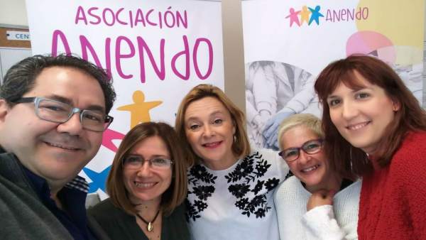 Mariví Romero PP con asociación Anendo de espectro autista asistencia adaptada Mariví Romero PP con asociación Anendo de espectro autista asistencia adaptada