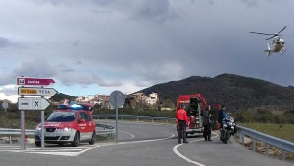 Traslado en helicóptero del herido al CHN Traslado en helicóptero del herido al CHN