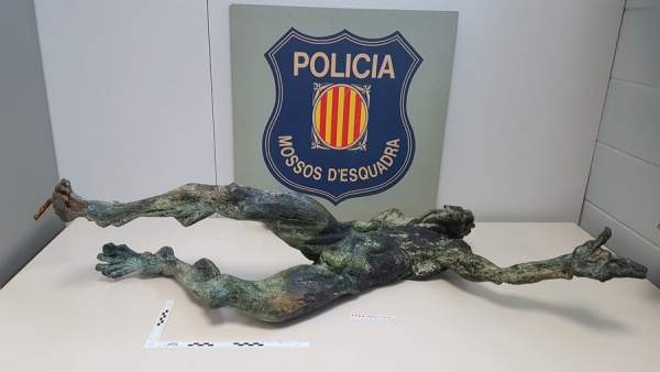 Escultura de bronce recuperada por los Mossos d'Esquadra Escultura de bronce recuperada por los Mossos d'Esquadra