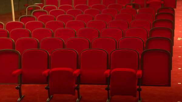 Platea del Teatro Principal con nuevas butacas rojas Platea del Teatro Principal con nuevas butacas rojas