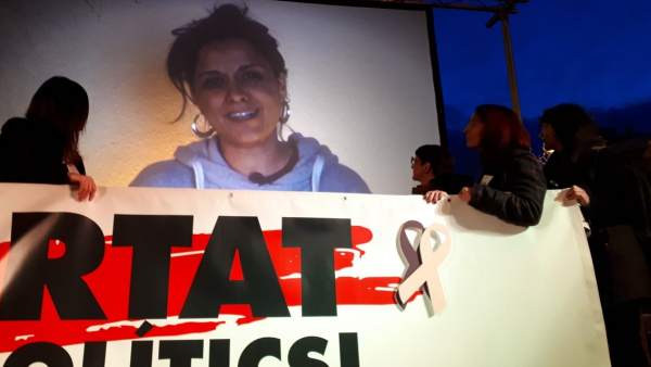 Video de Anna Gabriel en un acto de Òmnium y ANC en Barcelona. Video de Anna Gabriel en un acto de Òmnium y ANC en Barcelona.