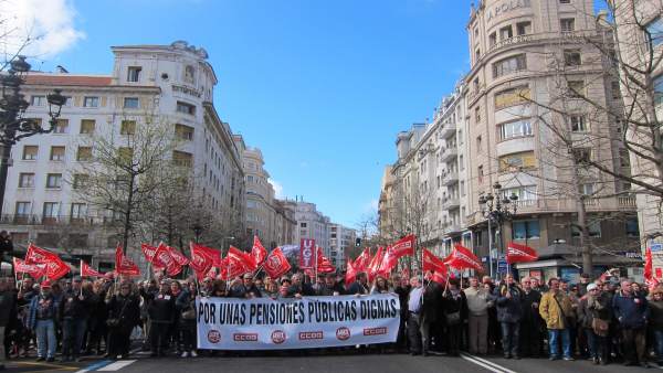 Manifestación por pensiones dignas en Santander Manifestación por pensiones dignas en Santander