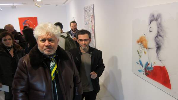 Pedro Almodóvar visita la exposición en Cáceres Pedro Almodóvar visita la exposición en Cáceres