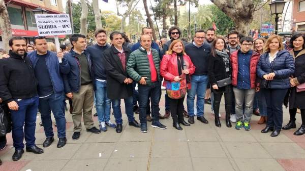 Diego Conesa en la manifestación por las pensiones Diego Conesa en la manifestación por las pensiones