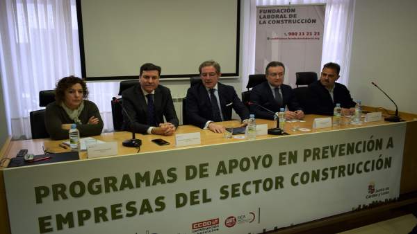 F. Carriedo y Vega (C) en la inauguración de la Jornada de León 19-3-2018 F. Carriedo y Vega (C) en la inauguración de la Jornada de León 19-3-2018