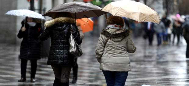 Personas con paraguas un día de lluvia