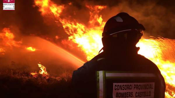 Declarado un incendio en Torreblanca y el Prat de Cabanes