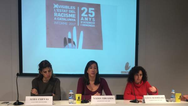 Alba Cuevas, Nadia Ebrahim y Alícia Rodriguez. Alba Cuevas, Nadia Ebrahim y Alícia Rodriguez.