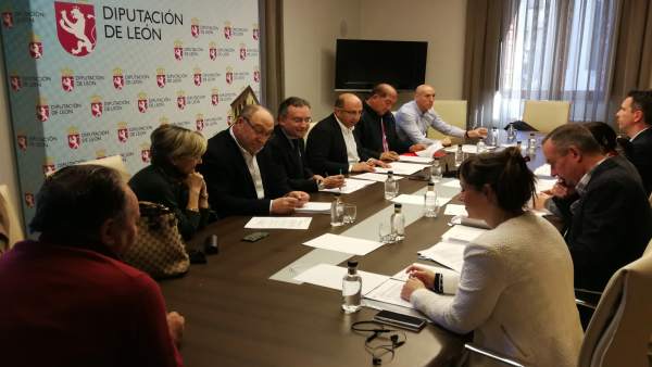 Reunión del Consorcio del Aeripuerto de León 22-3-2018 Reunión del Consorcio del Aeripuerto de León 22-3-2018