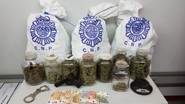 Imagen del material incautado por la Policía en León 22/03/2018 Imagen del material incautado por la Policía en León 22/03/2018