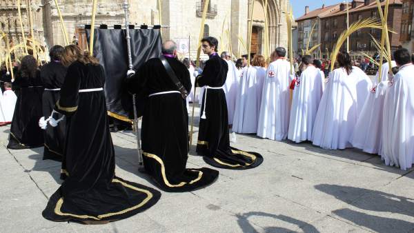 Archivo.- Celebración de la procesión de las Palmas en Palencia Archivo.- Celebración de la procesión de las Palmas en Palencia