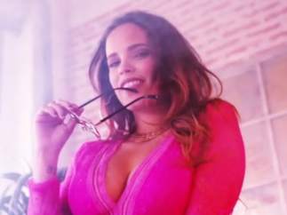 Gloria Camila canta 'Ven a por más'