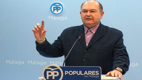 Antonio Garrido Moraga fallecido en enero de 2018 Encomienda Orden Alfonso X Antonio Garrido Moraga fallecido en enero de 2018 Encomienda Orden Alfonso X