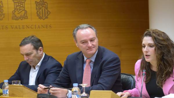 Fabra en su comparecencia en Les Corts sobre Ciegsa Fabra en su comparecencia en Les Corts sobre Ciegsa