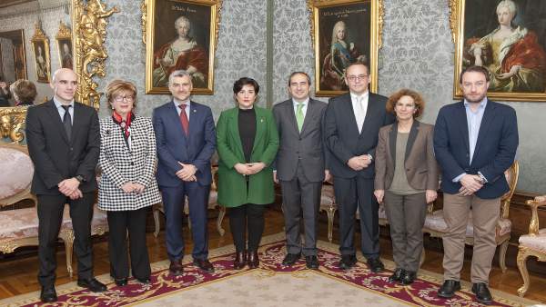 Solana Junto A Los Máximos Responsables De Las Universidades De Navarra Solana Junto A Los Máximos Responsables De Las Universidades De Navarra