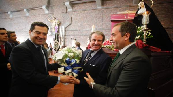 Juanma Moreno, este lunes en la Semana Santa de Jerez Juanma Moreno, este lunes en la Semana Santa de Jerez