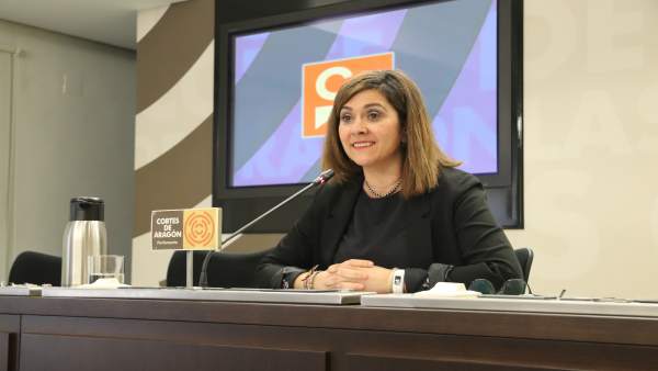 Susana Gaspar (Cs) en la Sala de Prensa de las Cortes. Susana Gaspar (Cs) en la Sala de Prensa de las Cortes.