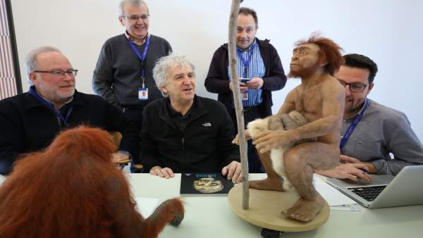 El director del Museo de la Evolución Humana, Juan Luis Arsuaga, en el centro El director del Museo de la Evolución Humana, Juan Luis Arsuaga, en el centro