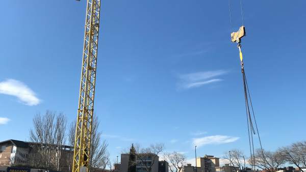Grúas, obras, construcción Grúas, obras, construcción