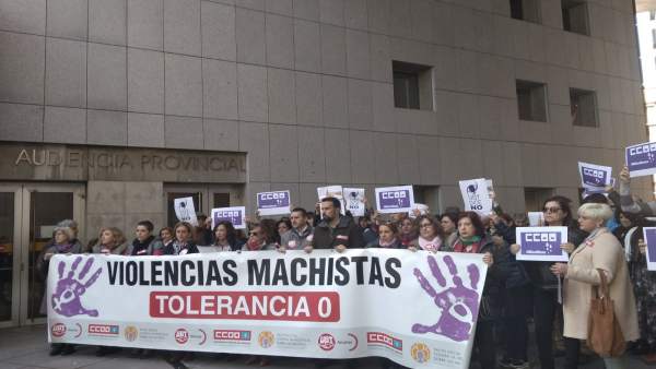 Concentración contra la violencia de género. Concentración contra la violencia de género.