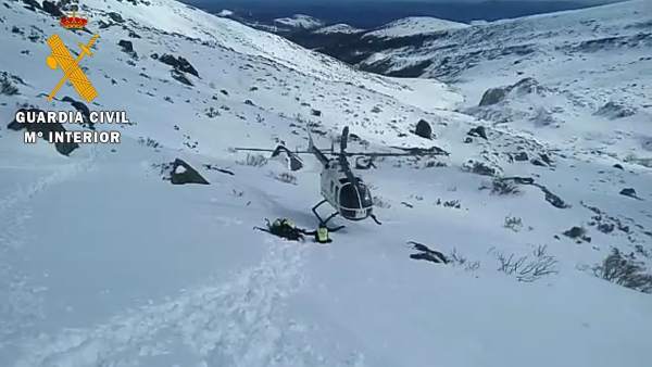 Rescate de un montañero en el pico Valdecebollas. 27-3-2018 Rescate de un montañero en el pico Valdecebollas. 27-3-2018