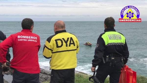 Rescate del cuerpo de la mujer Rescate del cuerpo de la mujer