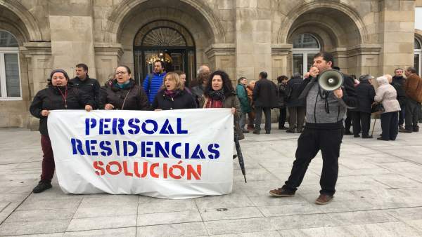 Trabajadores de residencias de Lugo protestan este martes Trabajadores de residencias de Lugo protestan este martes