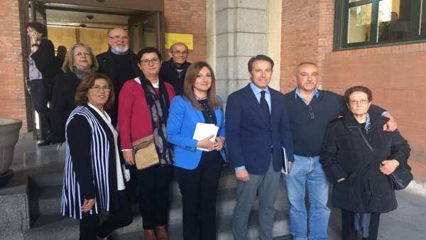 Reunión vecinos puntas calnegre en el ministerio Reunión vecinos puntas calnegre en el ministerio