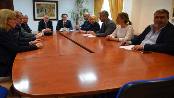 Nieto, reunido con la corporación local de Roquetas de Mar Nieto, reunido con la corporación local de Roquetas de Mar