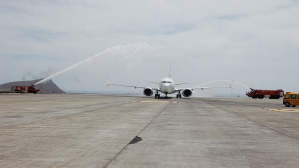 Llegada del vuelo procedente de Tel Aviv a Tenerife Sur Llegada del vuelo procedente de Tel Aviv a Tenerife Sur