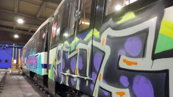 Grafitis en Metro de Madrid Grafitis en Metro de Madrid