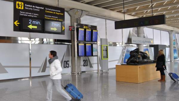 Los nuevos paneles de información del aeropuerto de Palma, Son Sant Joan Los nuevos paneles de información del aeropuerto de Palma, Son Sant Joan