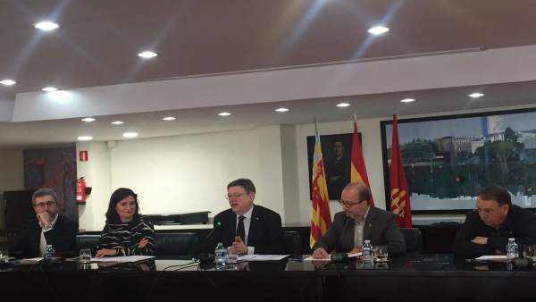 El 'president', junto a la consellera de Sanitat El 'president', junto a la consellera de Sanitat