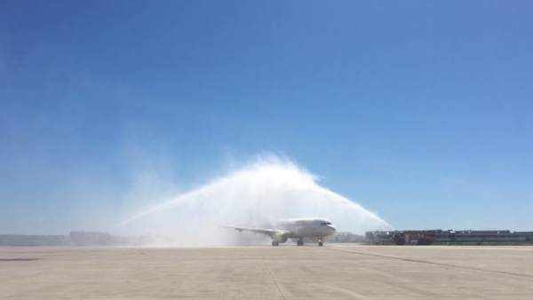 Inauguración del vuelo con conexión a A Coruña Inauguración del vuelo con conexión a A Coruña