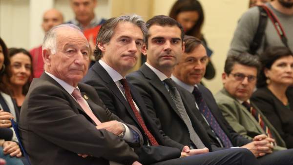 De la Serna, con el presidente de la Diputación de Almería y el alcalde De la Serna, con el presidente de la Diputación de Almería y el alcalde