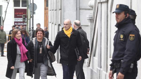 Carme Forcadell, Raül Romeva y Dolors Bassa llegan al Supremo Carme Forcadell, Raül Romeva y Dolors Bassa llegan al Supremo