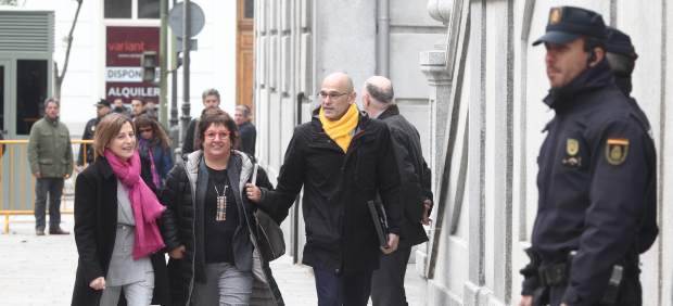 Carme Forcadell, Raül Romeva y Dolors Bassa llegan al Supremo