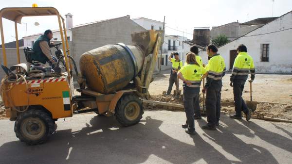 Trabajadores de la Escuela Profesional de la Mancomunidad Serena Trabajadores de la Escuela Profesional de la Mancomunidad Serena