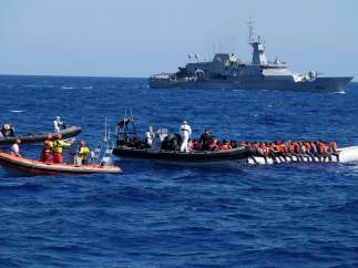 Inmigrantes en el Mediterráneo