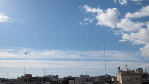 Cielo de la ciudad de València este viernes Cielo de la ciudad de València este viernes