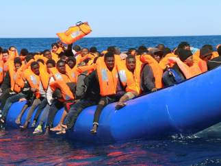 Rescate de migrantes frente a Libia