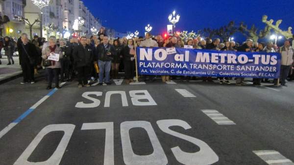 Manifestación contra el MetroTUS Manifestación contra el MetroTUS
