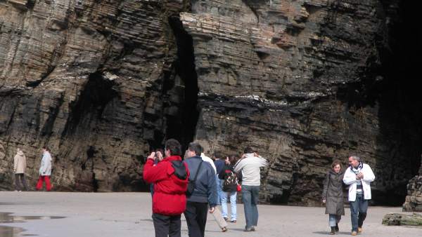 Playa de As Catedrais en Lugo Playa de As Catedrais en Lugo