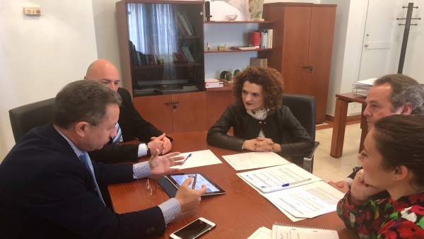 Diputación de Huelva y Carrefour firman un convenio de colaboración. Diputación de Huelva y Carrefour firman un convenio de colaboración.