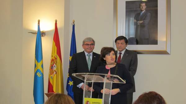 Soraya Sáenz de Santamaría en la toma de posesión del Delegado del Gobierno Soraya Sáenz de Santamaría en la toma de posesión del Delegado del Gobierno