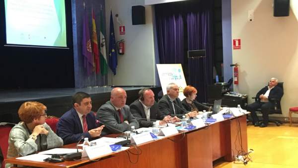 Reyes interviene en la jornada sobre estrategias de lucha contra la despoblación Reyes interviene en la jornada sobre estrategias de lucha contra la despoblación