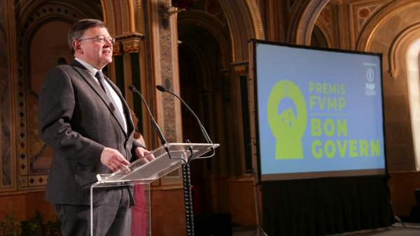Puig advoca per reforçar als ajuntaments amb una reforma constitucional Puig advoca per reforçar als ajuntaments amb una reforma constitucional