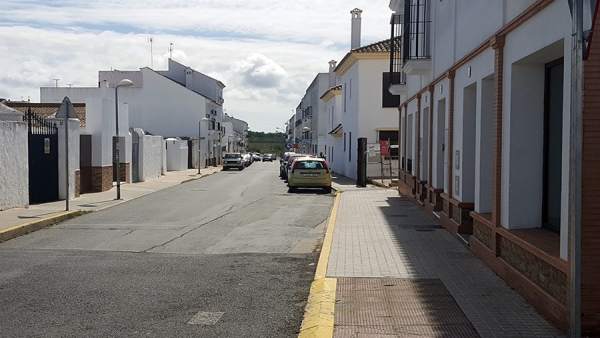 Barriada del Almendral en Cartaya por donde circulaba el conductor detenido. Barriada del Almendral en Cartaya por donde circulaba el conductor detenido.